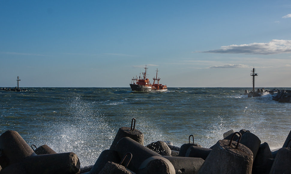Laivas „Šakiai“ grįžta į Klaipėdos jūrų uostą