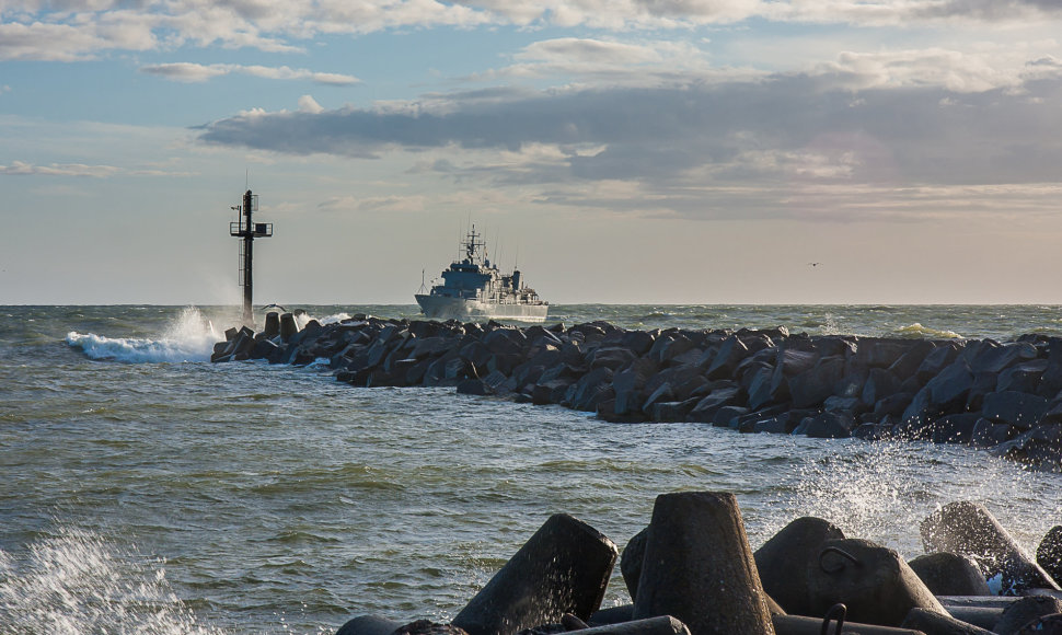 Laivas „Jotvingis“ grįžta į Klaipėdos jūrų uostą