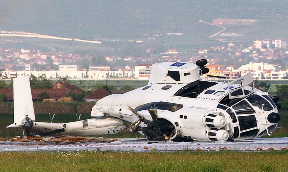 Kosove nukrito ES sraigtasparnis
