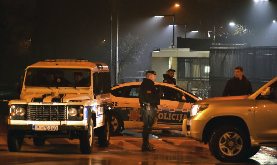 Juodkalnijos sostinėje prie JAV ambasados driokstelėjo sprogimas
