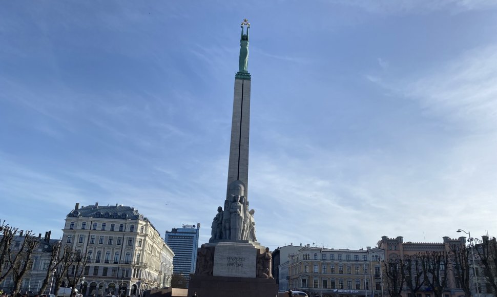 Latvija švenčia 20 metų NATO narystę.