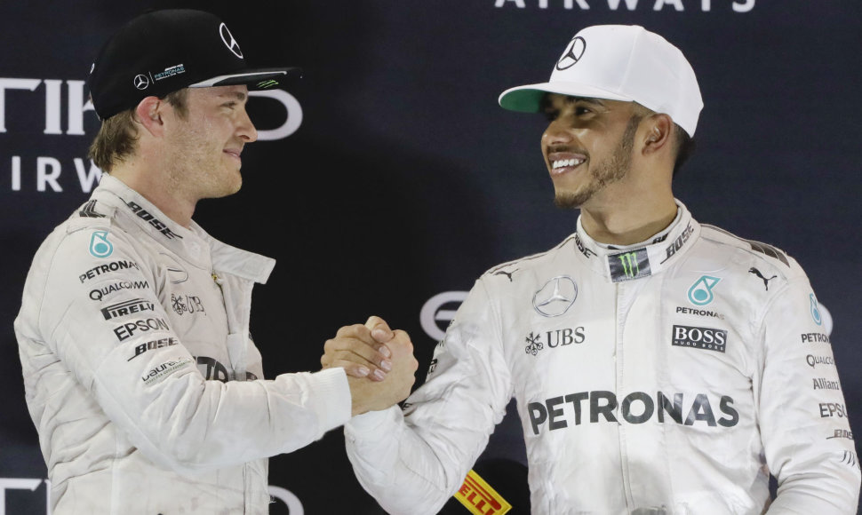 Abu Dabyje nugalėjo L.Hamiltonas, N.Rosbergas pirmą kartą tapo F-1 čempionu, trečias – S.Vettelis