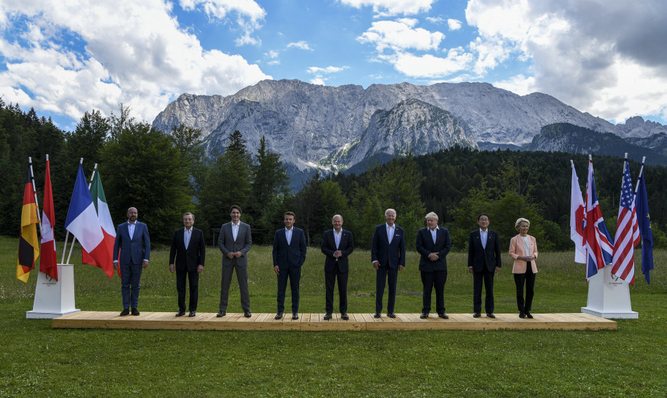 G7 sustikimas