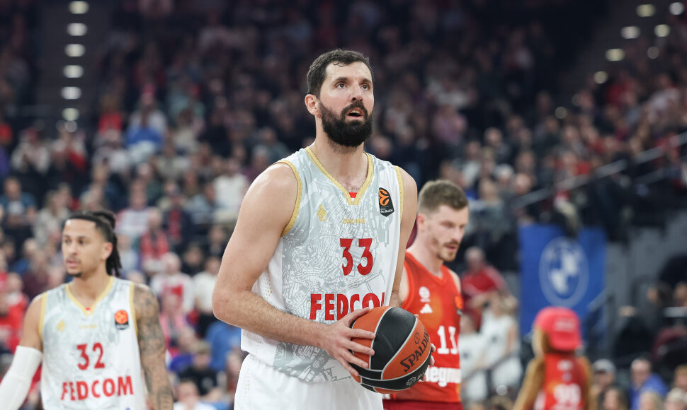 Nikola Mirotičius