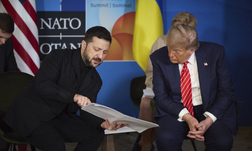 Volodymyras Zelenskis ir Donaldas Trumpas Hagoje / Ukraine Presidency/Ukrainian Pre / ZUMAPRESS.com