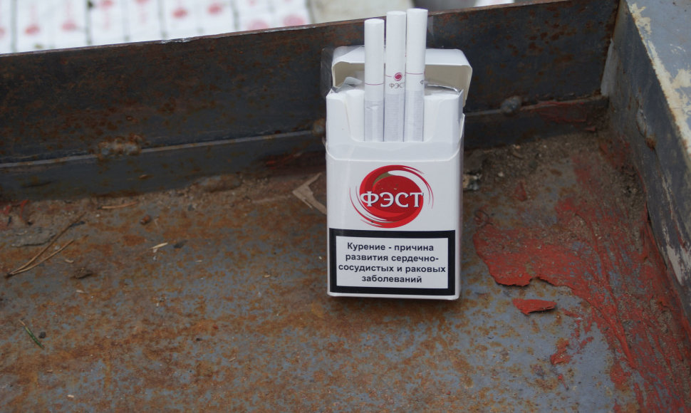 Vilniečio kieme muitininkų aptikta cigarečių kontrabanda