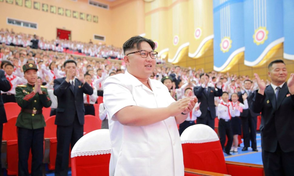 Šiaurės Korėjoje kaip ir kasmet rengiamas renginys – „Esame laimingiausi pasaulyje“