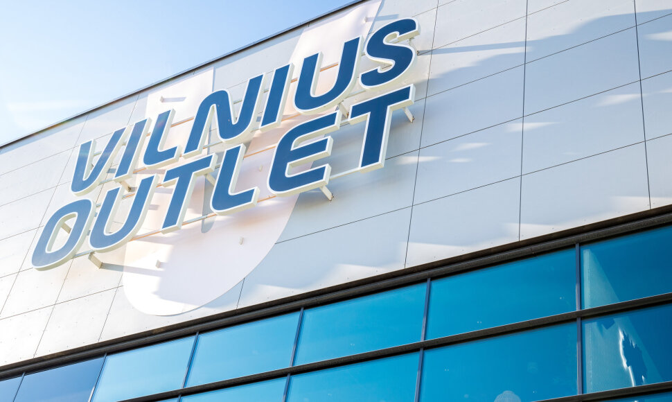 „Vilnius Outlet“ šį savaitgalį kviečia slidinėjimą keisti apsipirkinėjimu: kainos leisis į neregėtas žemumas