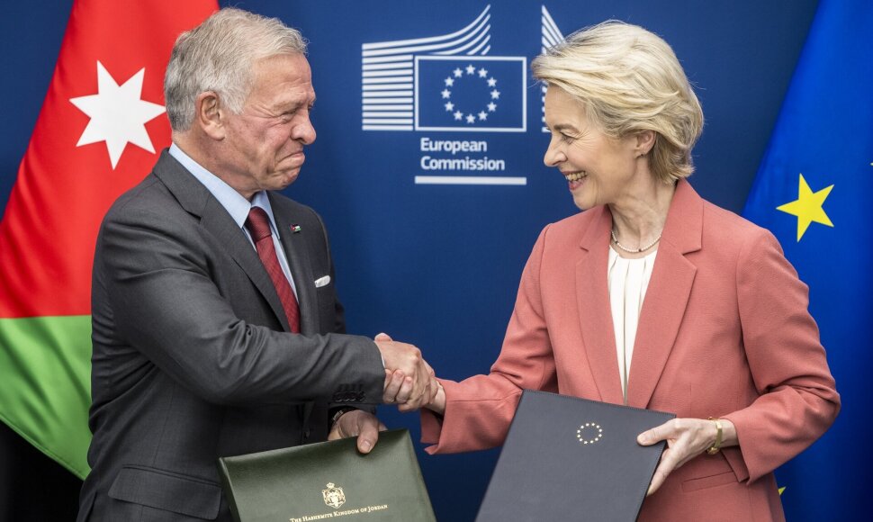 Abdullah II ir Ursula von der Leyen / Wiktor Dabkowski / ZUMAPRESS.com