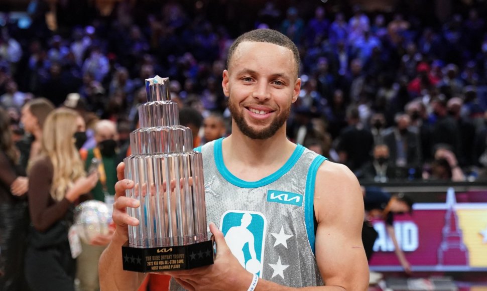 Stephenas Curry pirmą sykį karjeroje tapo NBA „Visų žvaigždžių“ rungtynių MVP