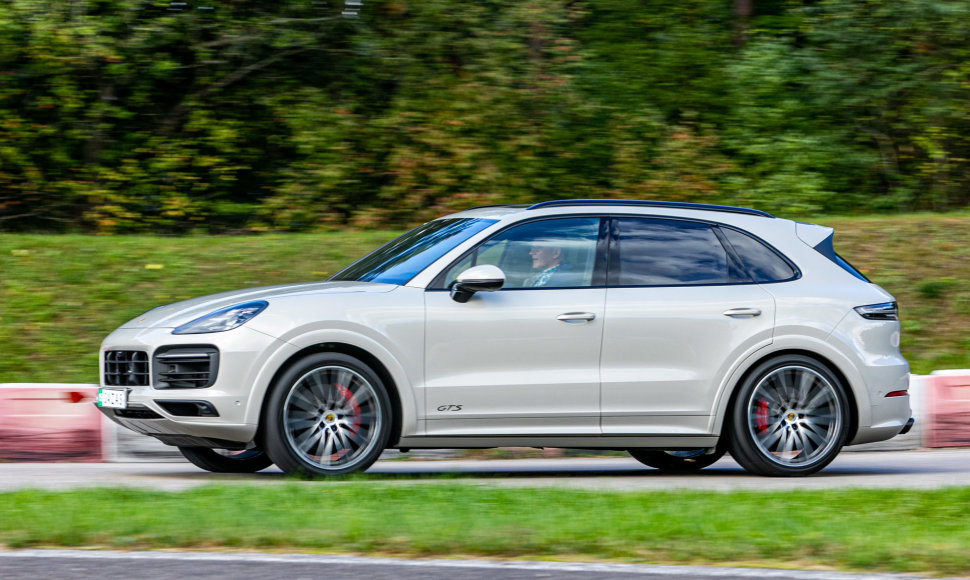 Porsche Cayenne GTS