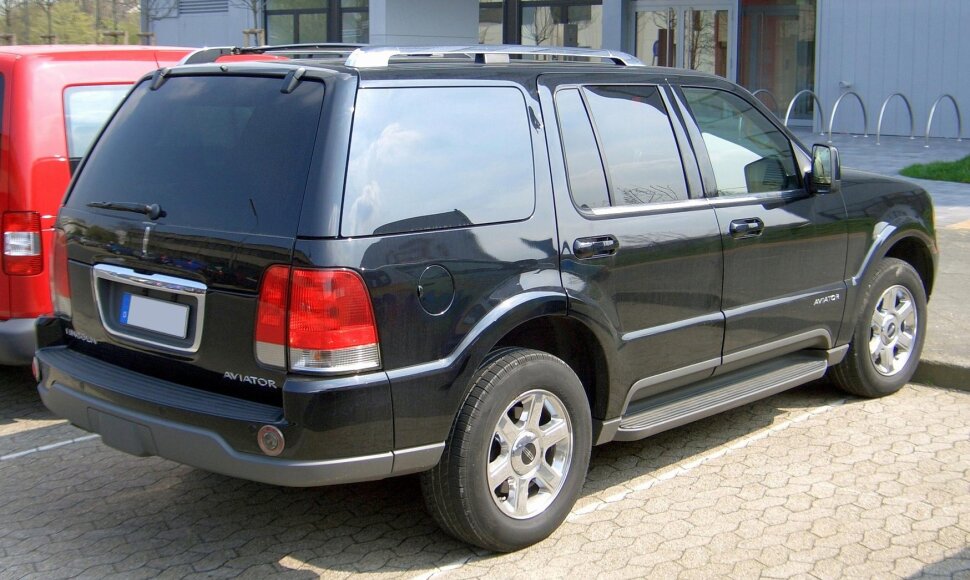 „Lincoln Aviator“