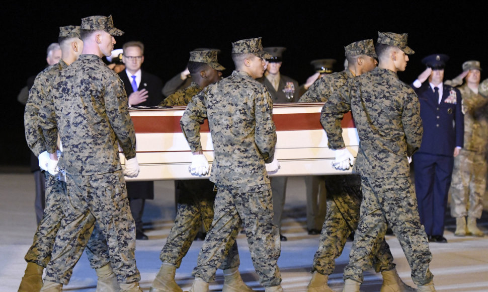 Irake žuvusio JAV kario palaikai pargabenami į gimtinę