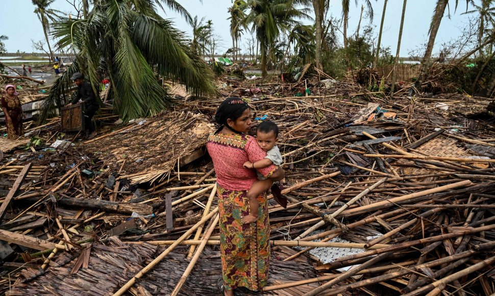 Ciklono Mianmare padariniai