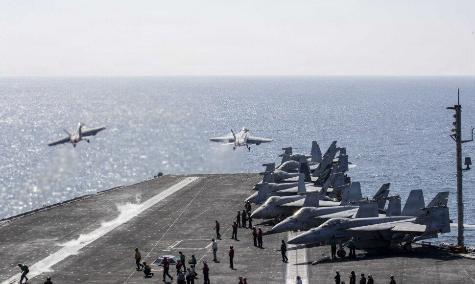 JAV karinės operacijos lėktuvne&scaron;yje / Us Navy/U.S. Navy / ZUMAPRESS.com