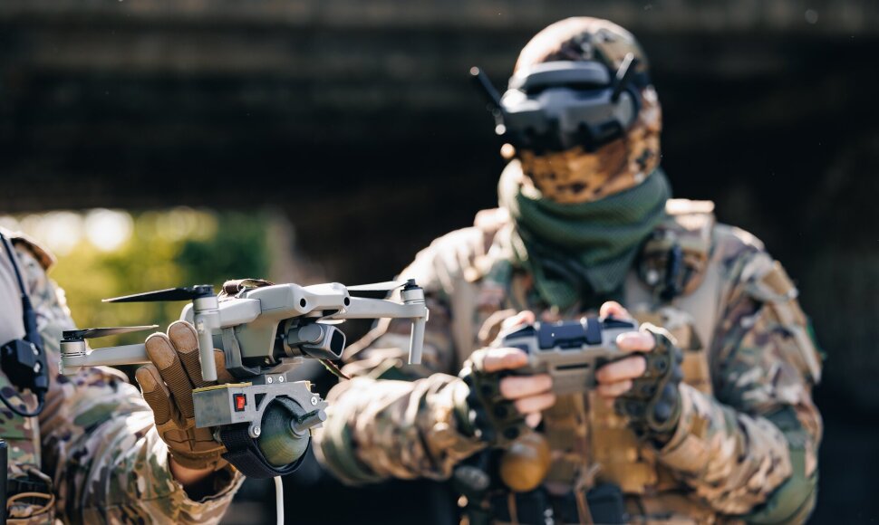 FPV dronas