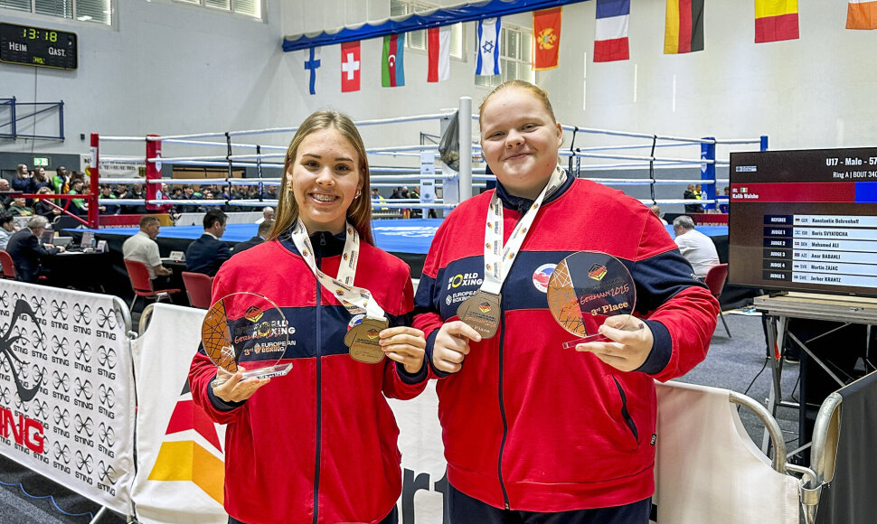 Miglė Gri&scaron;konytė ir Evelina Le&scaron;čik pelnė bronzos medalius.