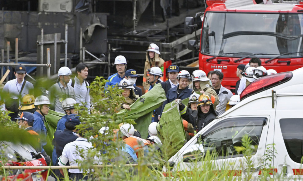 Per gaisrą Tokijo statybvietėje sužeista mažiausiai 18 žmonių