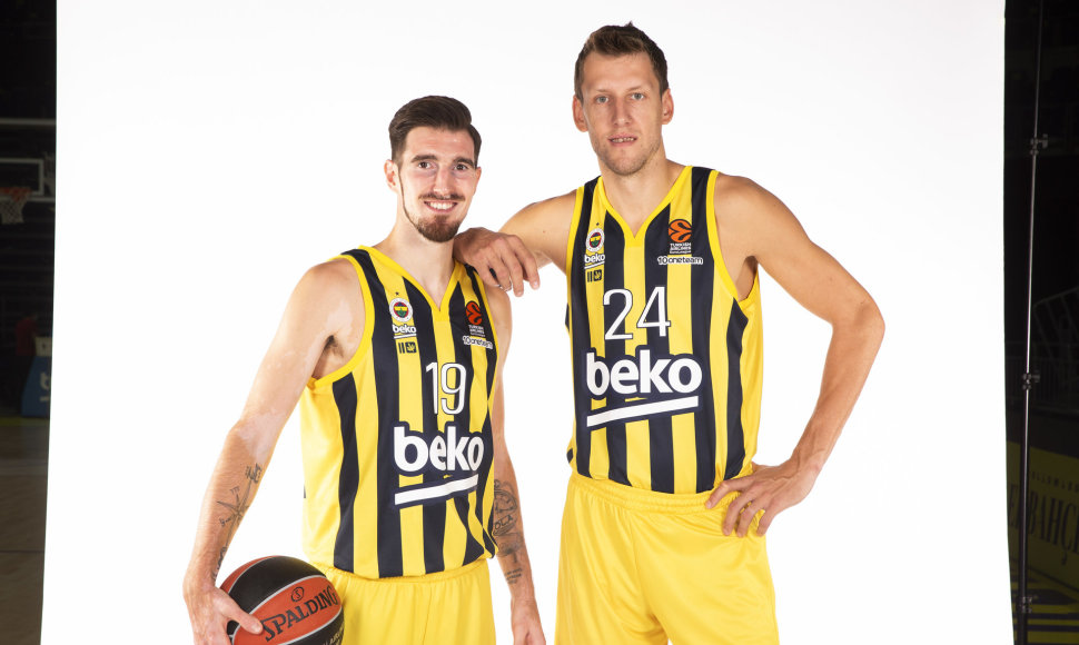 Nando De Colo ir Janas Vesely