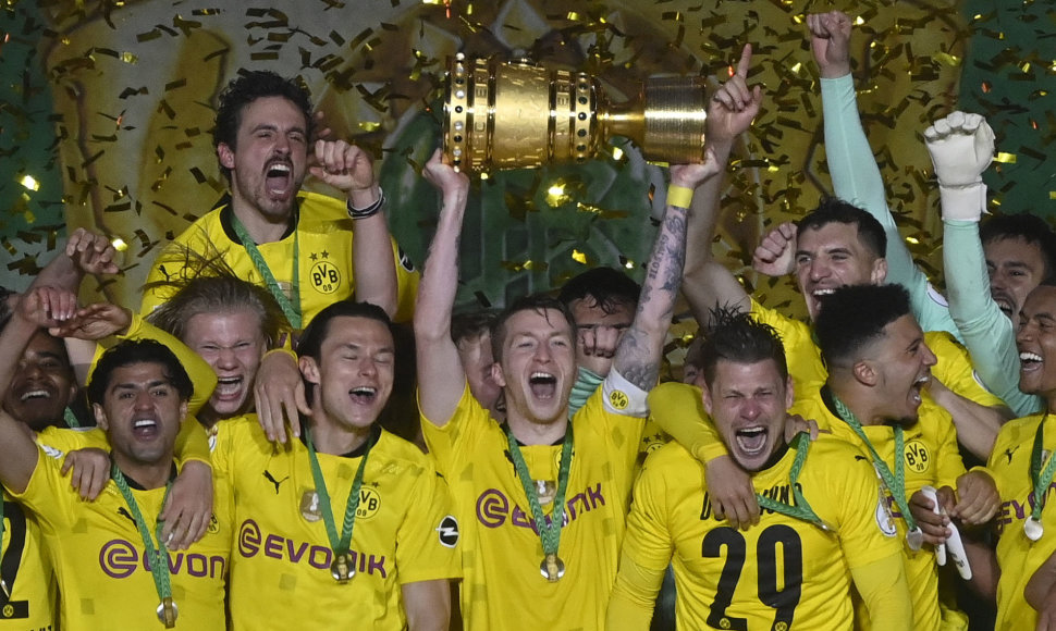 Dortmundo „Borussia“ triumfas