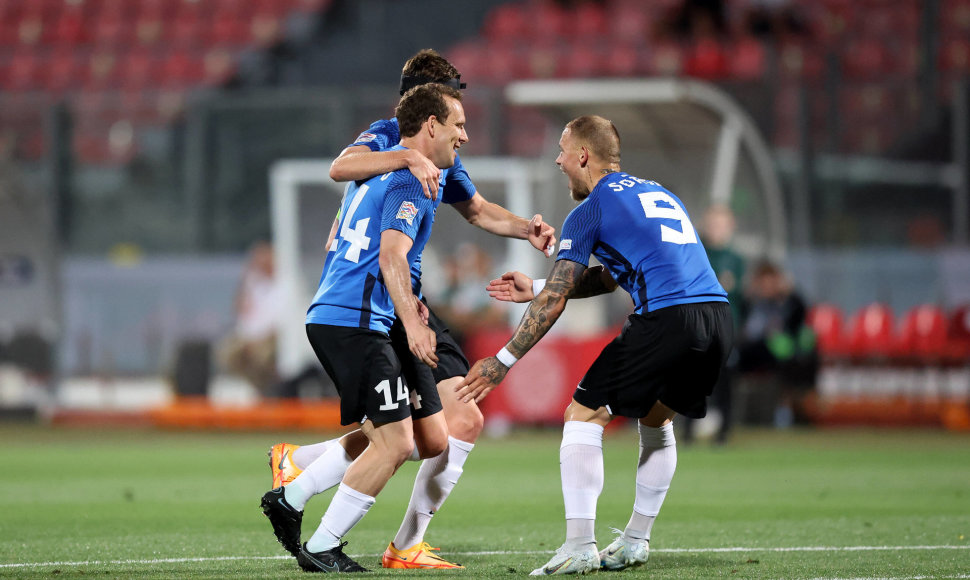 Triumfuojantys Estijos futbolininkai