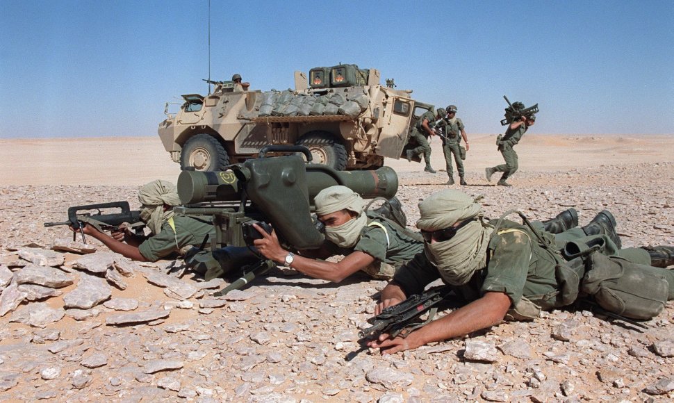 Prancūzų legiono kariai Saudo Arabijos dykumoje