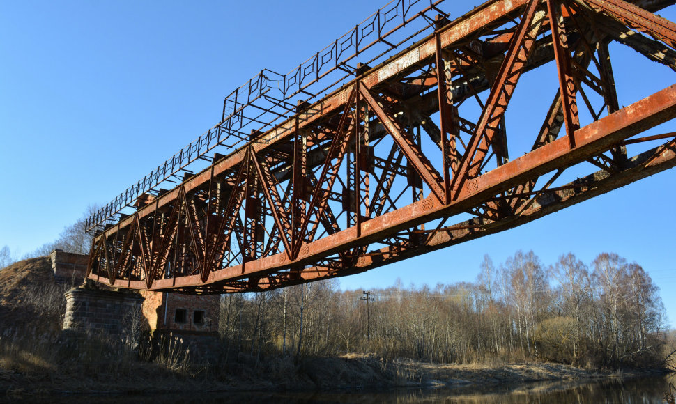 Kurmaičių geležinkelio tilto statinių kompleksas (Mažeikių r.)