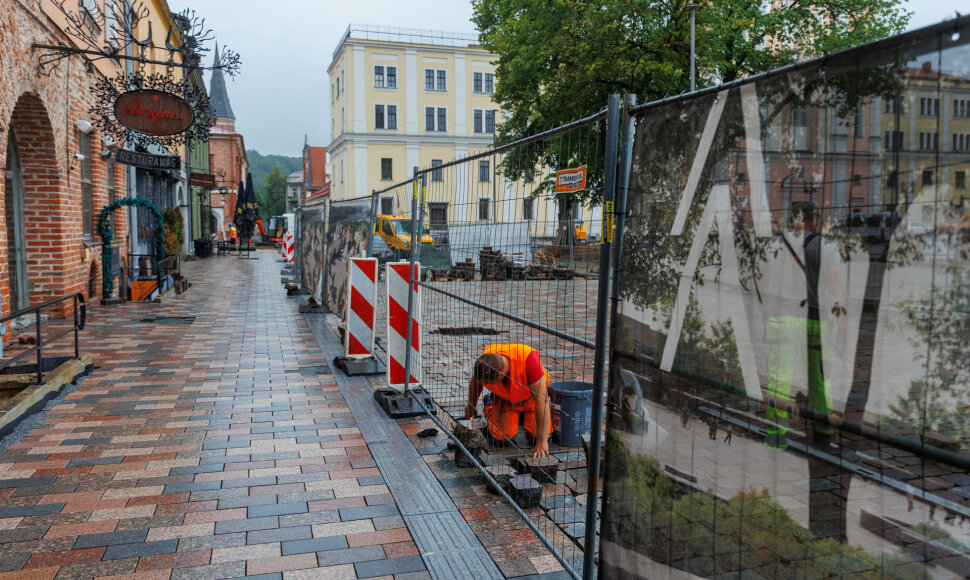 Rotu&scaron;ės aik&scaron;tės remontas