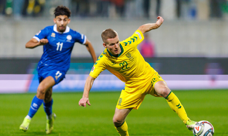 Lietuvos futbolo rinktinė Tautų lygos rungtynėse Kipre. Paulius Golubickas