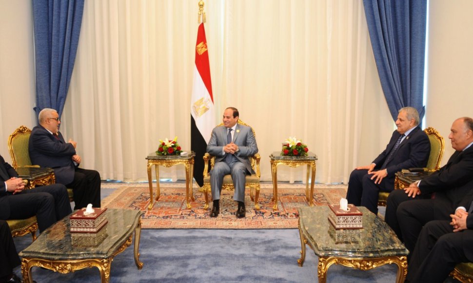 Arabų lygos vadovų susitikimas Egipte.