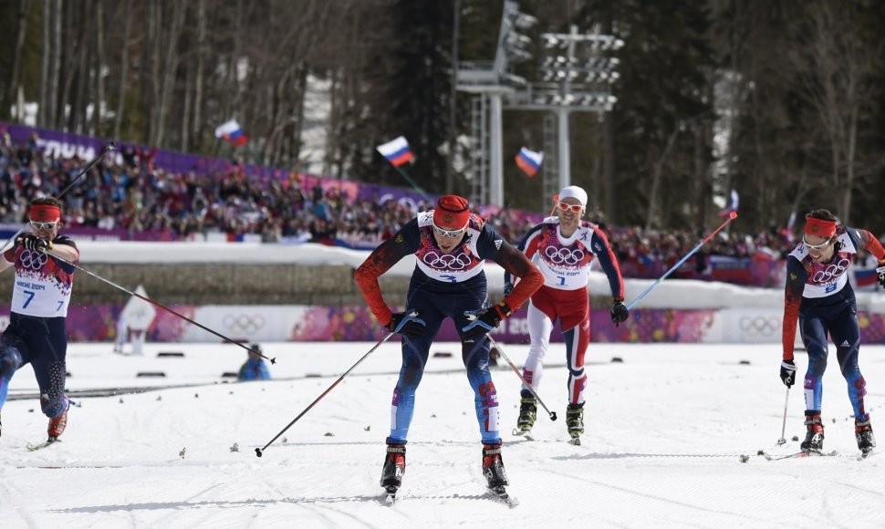 Rusijos slidinininkai kerta finišo liniją