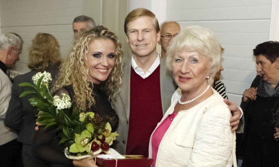 Edita Daniūtė bei Jūratė ir Česlovas Norvaišos