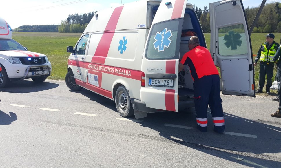 Šilutės rajone per sunkvežimio ir „Toyotos“ avariją sužaloti keturi žmonės