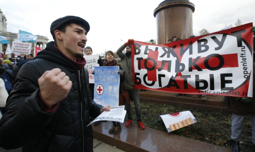 Medicinos darbuotojai Rusijoje rengia vis daugiau protestų dėl prastų darbo sąlygų.