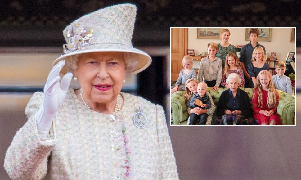 Karalienė Elizabeth II su vaikaičiais