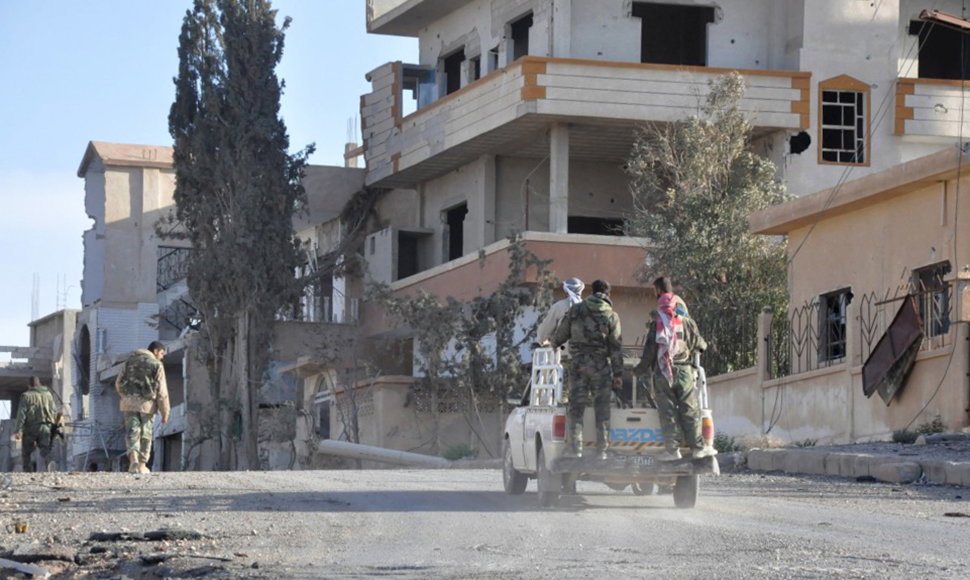 Sirijos kariai al Karjataino mieste.