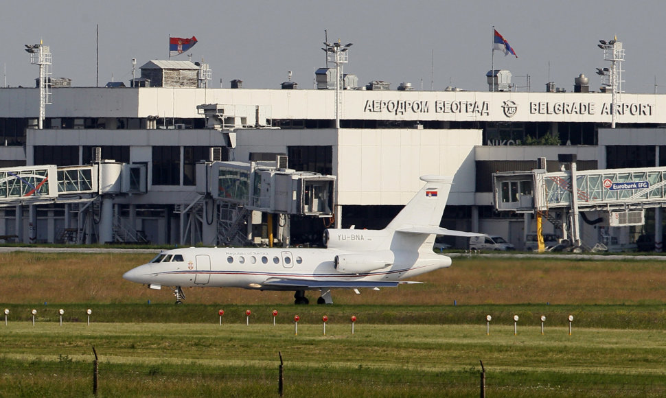 Serbijos prezidento lėktuvas „Falcon“ Belgrado oro uoste 