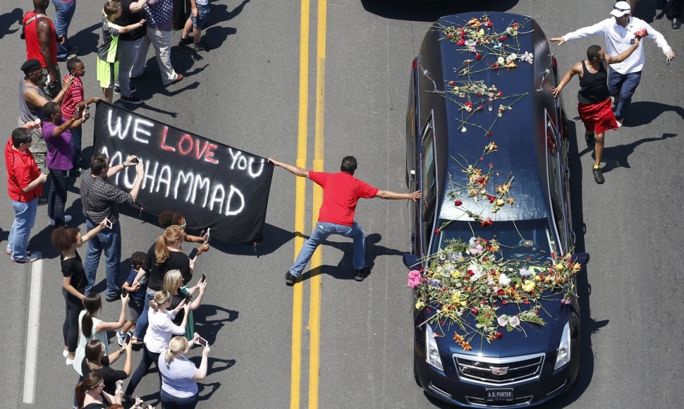 Muhammado Ali laidotuvių procesija