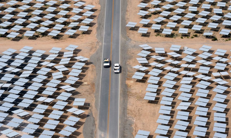 Ivanpah Solar Electric Generating System (ISEGS) - didžiausia saulės energijos jėgainė