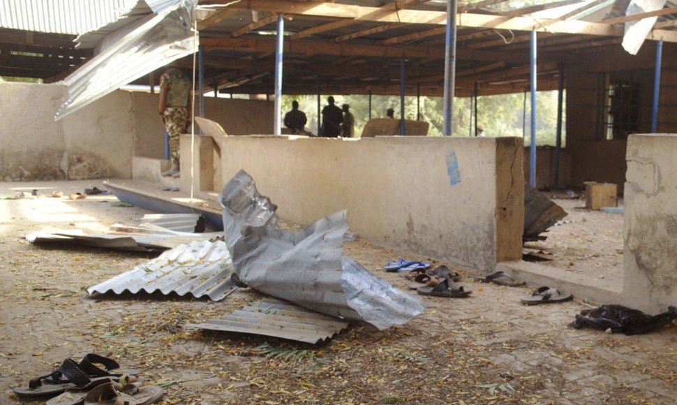 Nigerijos policija sprogimo vietoje