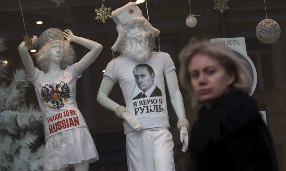 Rusija pradeda jausti sankcijų padarinius.