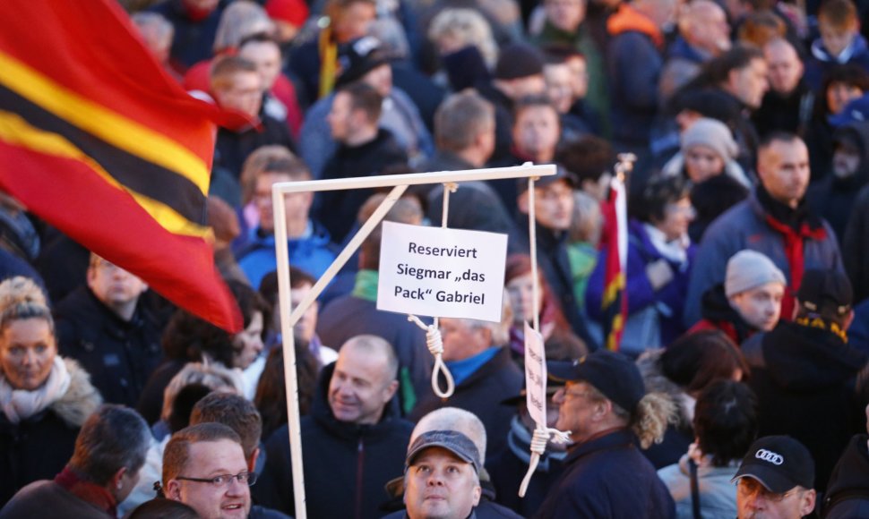 Vokietijos radikalai reikalauja ministr S.Gabrielio galvos