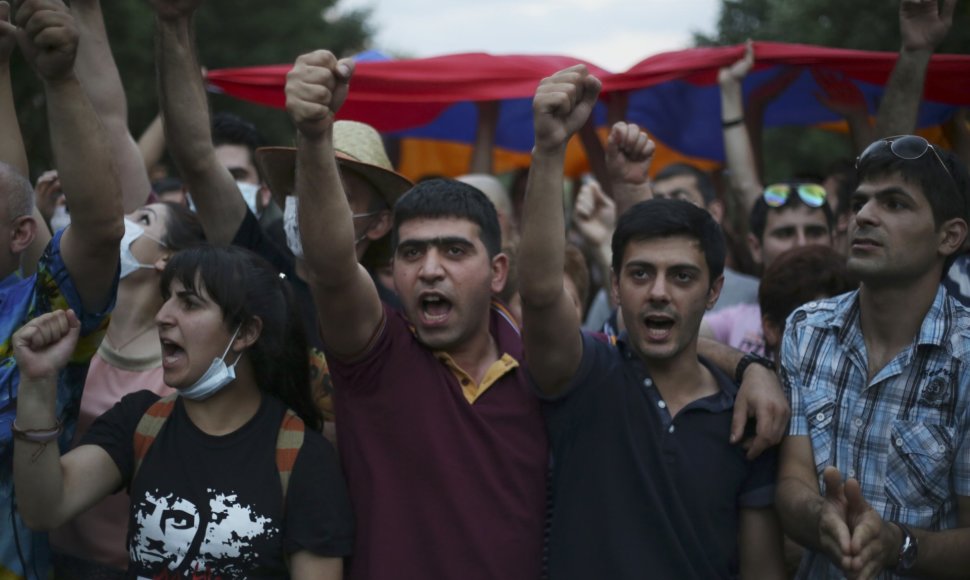 Protestuojantys Armėnai