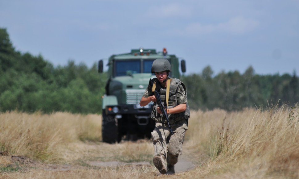 Ukrainos karys per pratybas