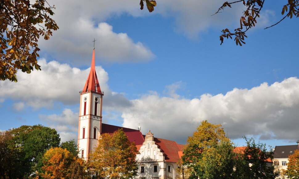 Kretingos bažnyčia