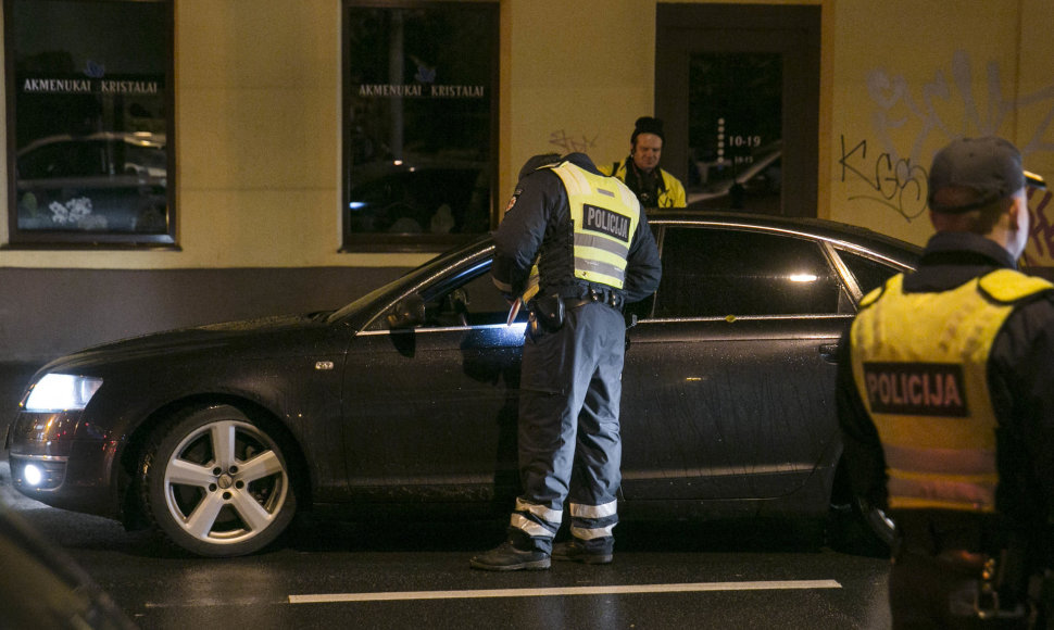 Naktinis Vilniaus kelių policijos reidas