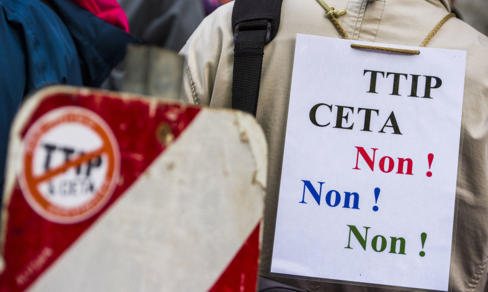 Protestas prieš CETA prie Valonijos parlamento 