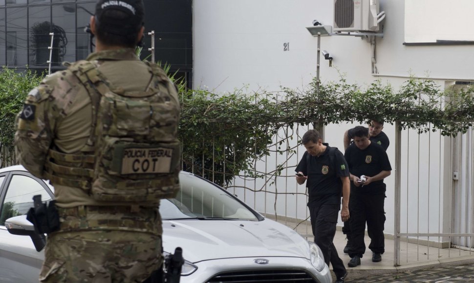 Policija prie buvusio Brazilijos prezidento namų