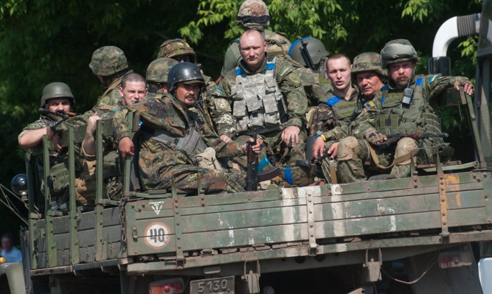 Ukrainiečių kariai netoli Marjinkos miestelio, Ukrainoje