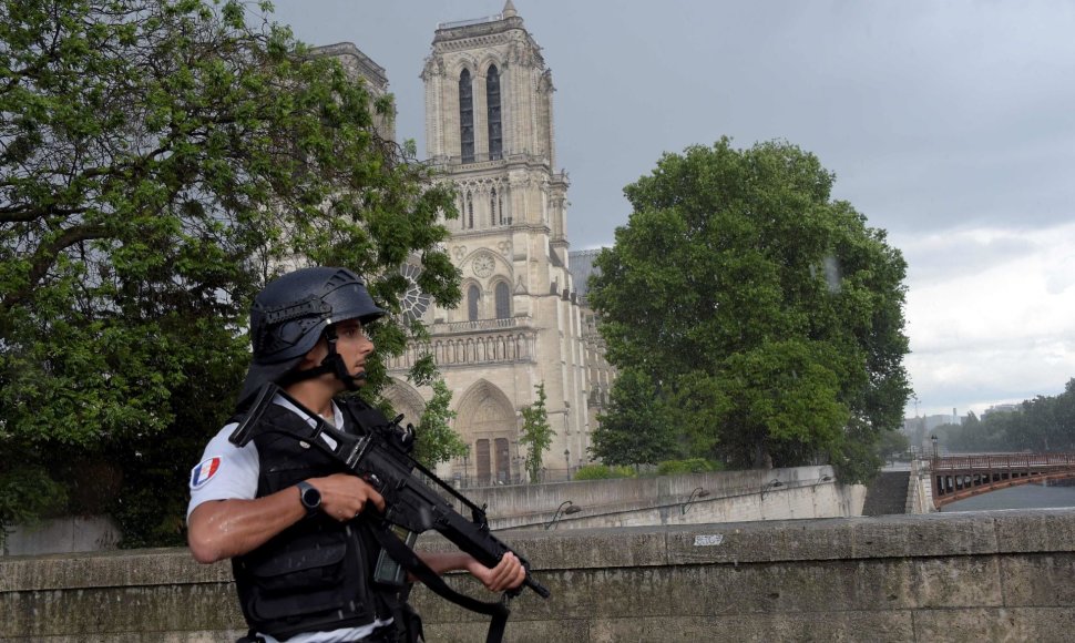 Teroro išpuolis Paryžiuje